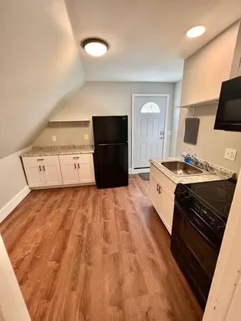 $1,300 | 130 Vernon Street, Unit 2, Worcester, MA 01610