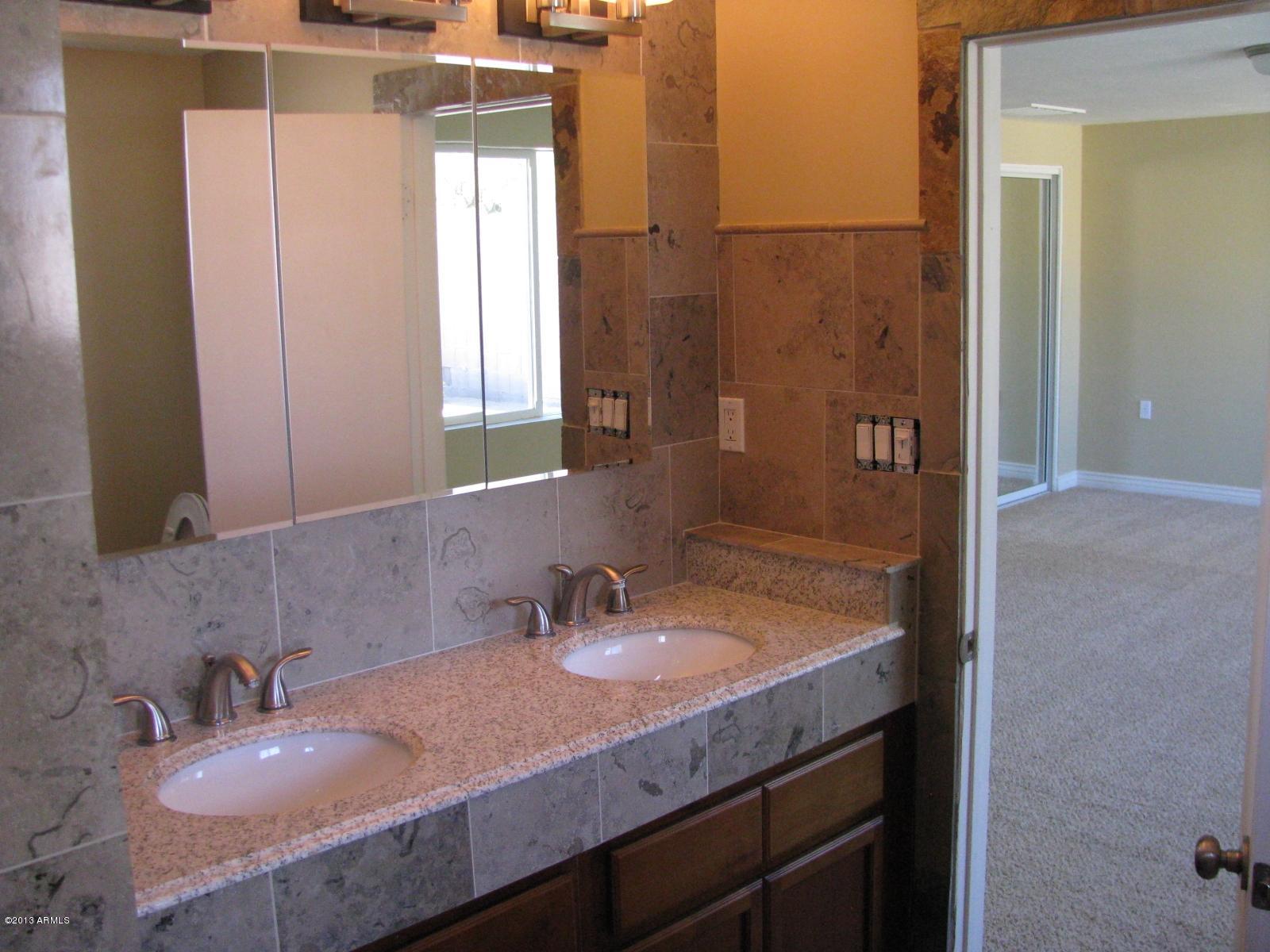 4046 East Hearn Road Phoenix, AZ 85032 - Photo 24 of 26 IMG_0323