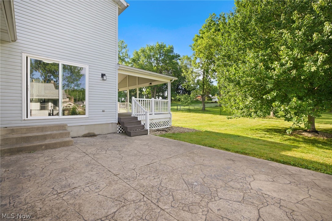 4694 Leone Road Northeast Louisville, OH 44641 - Photo 15 of 31