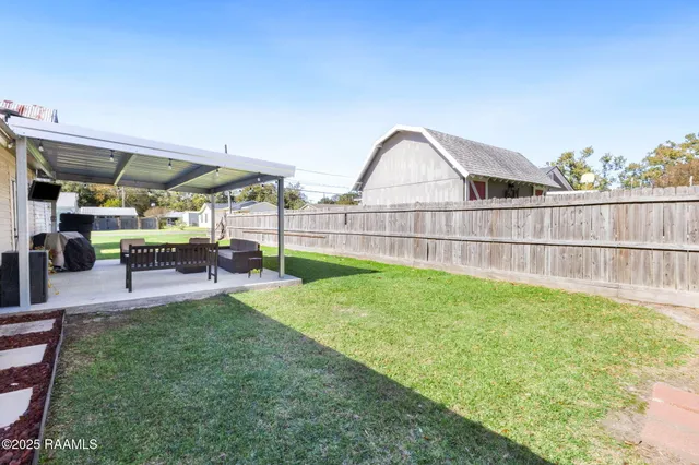 $180,000 | 511 3rd Street, Rayne, LA 70578