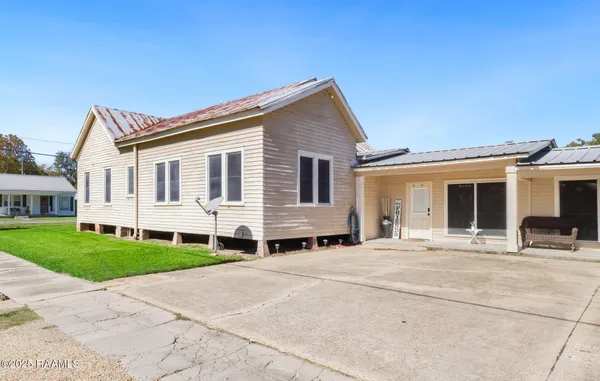 $159,990 | 511 3rd Street, Rayne, LA 70578