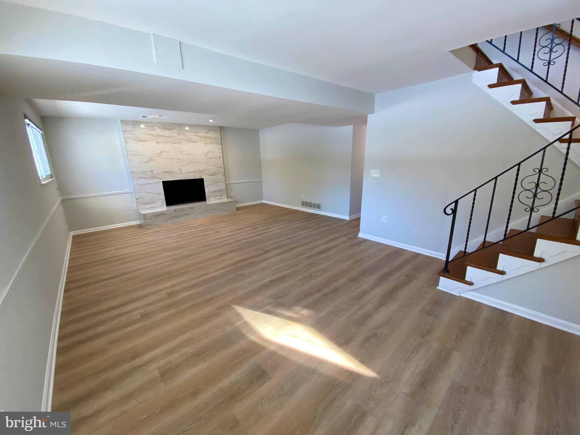 100 Oak Drive Annapolis, MD 21403 - Photo 10 of 32 a view of empty room with wooden floor
