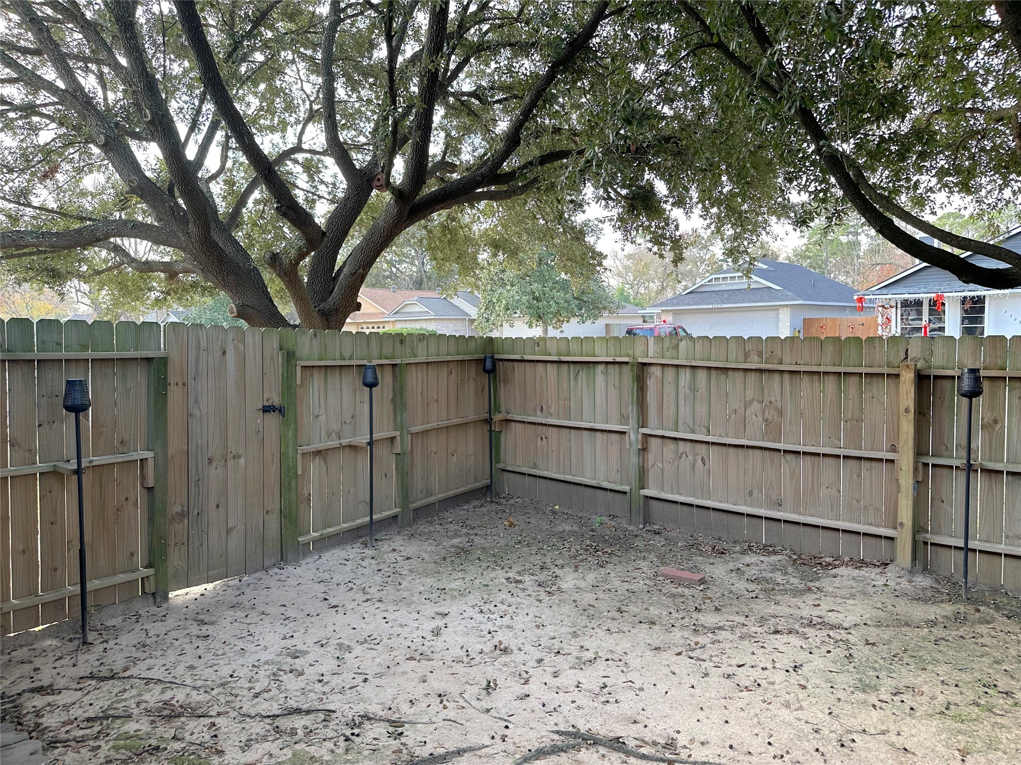 3103 Cliff Swallow Court Spring, TX 77373 - Photo 27 of 33 Side yard view of corner front fence.