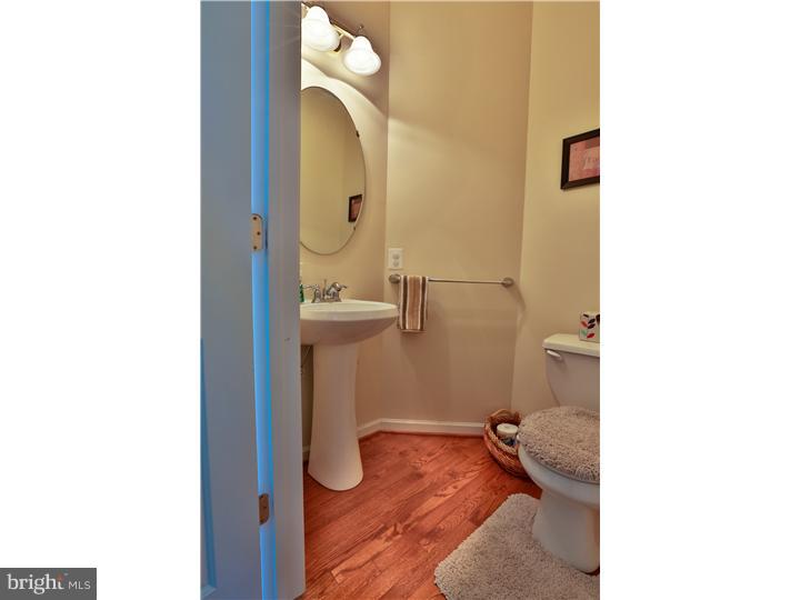 126 Lower Way Road Easton, PA 18045 - Photo 8 of 21 Bathroom