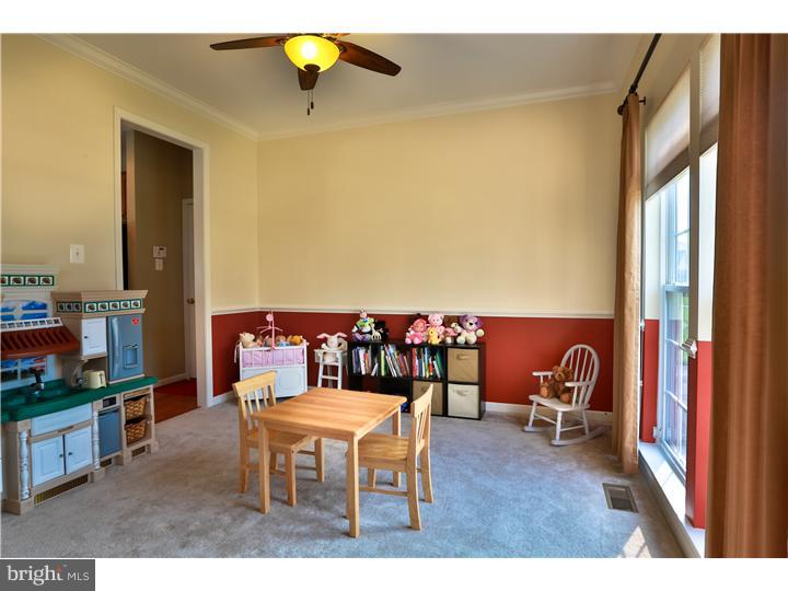 126 Lower Way Road Easton, PA 18045 - Photo 10 of 21 Dining Room