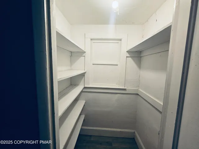 $1,400 | 207 South Valley Avenue, Unit 2, Olyphant, PA 18447