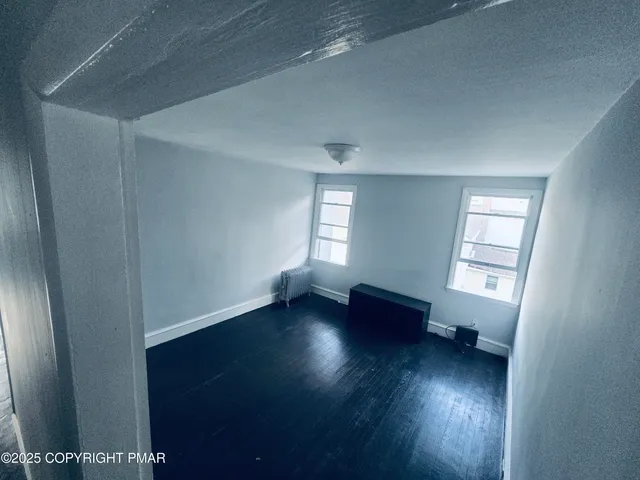 $1,400 | 207 South Valley Avenue, Unit 2, Olyphant, PA 18447