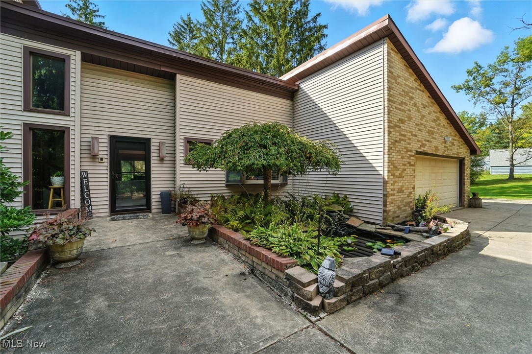 12120 Caves Road Chesterland, OH 44026 - Photo 2 of 50 Gallery Image 2