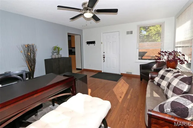 $267,900 | 9702 Sterling Place, Affton, MO 63123