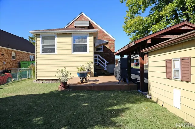 $267,900 | 9702 Sterling Place, Affton, MO 63123