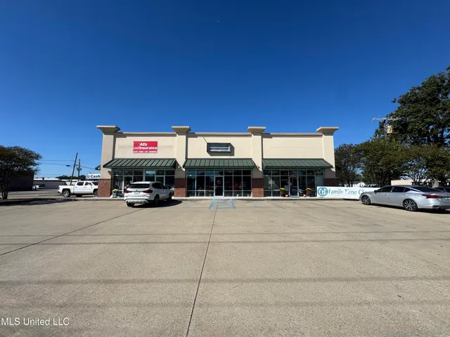 $595,000 | 105 North Davis Avenue, Cleveland, MS 38732