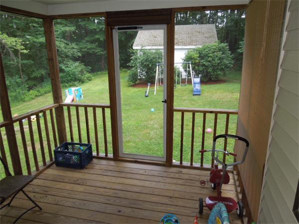 142 Davis Road Dracut, MA 01826 - Photo 11 of 30 Gallery Image 11
