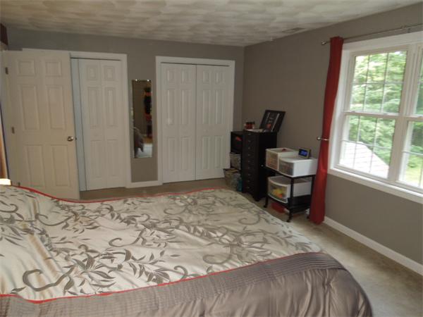 142 Davis Road Dracut, MA 01826 - Photo 17 of 30 Gallery Image 17