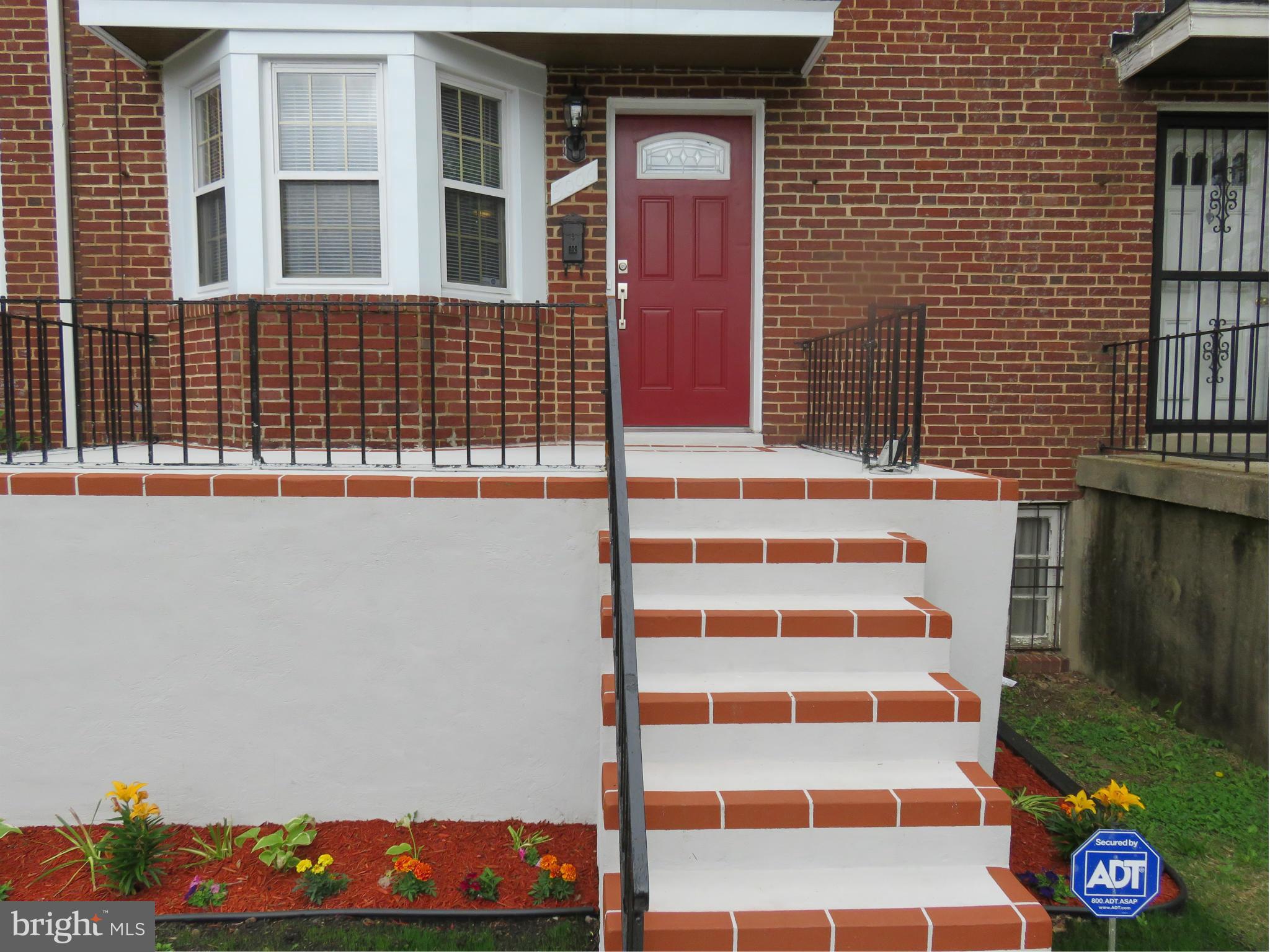 5006 West Hills Road Baltimore, MD 21229 - Photo 1 of 28 Exterior (Front)
