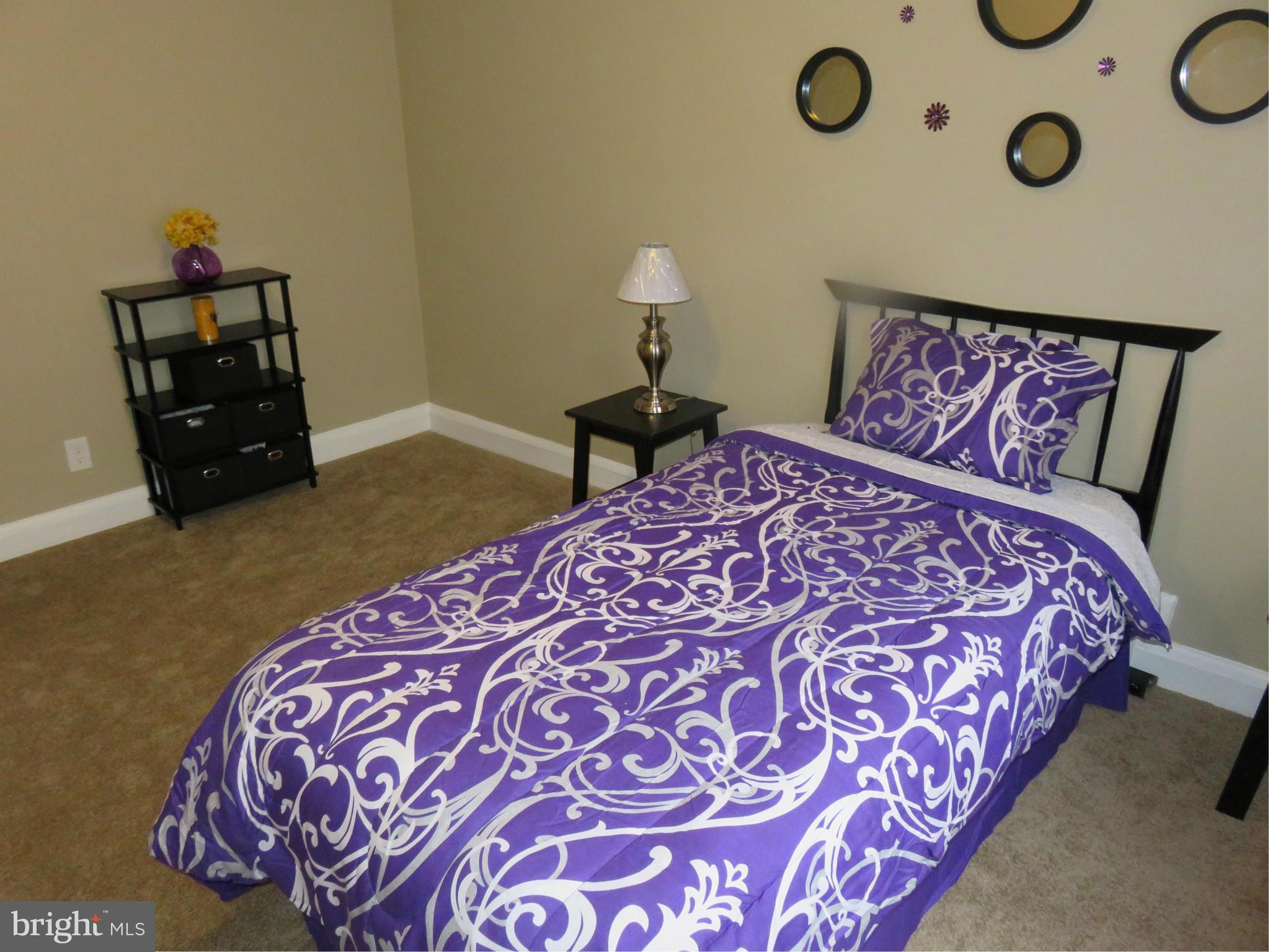 5006 West Hills Road Baltimore, MD 21229 - Photo 17 of 28 Bedroom