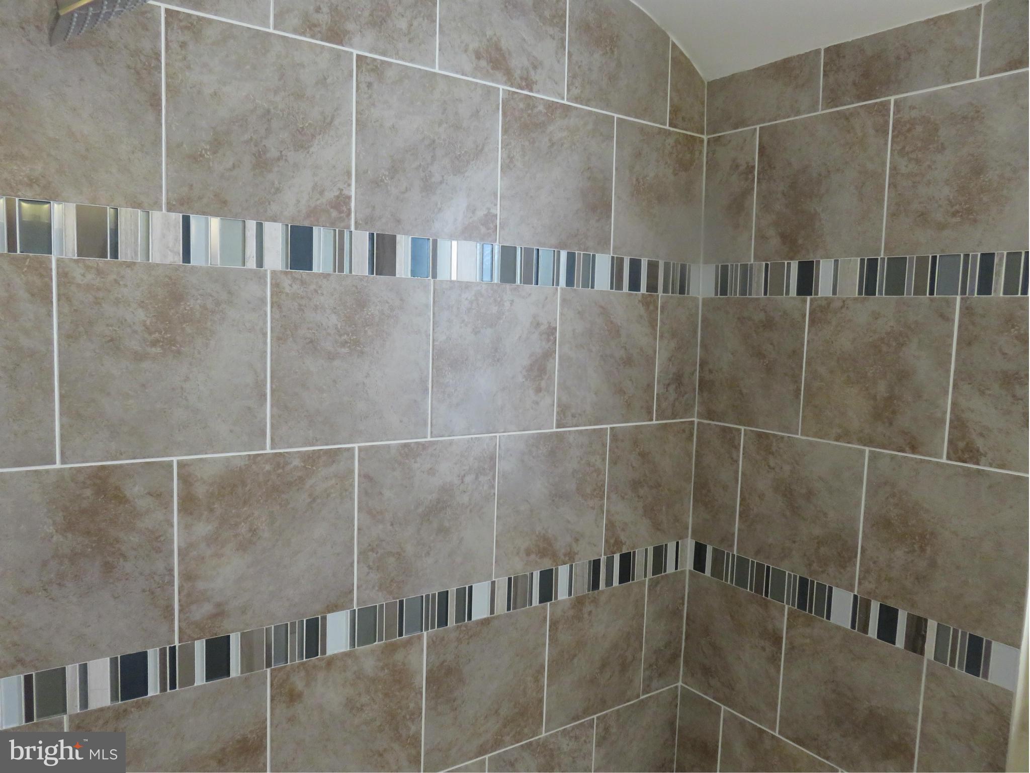 5006 West Hills Road Baltimore, MD 21229 - Photo 22 of 28 Bath