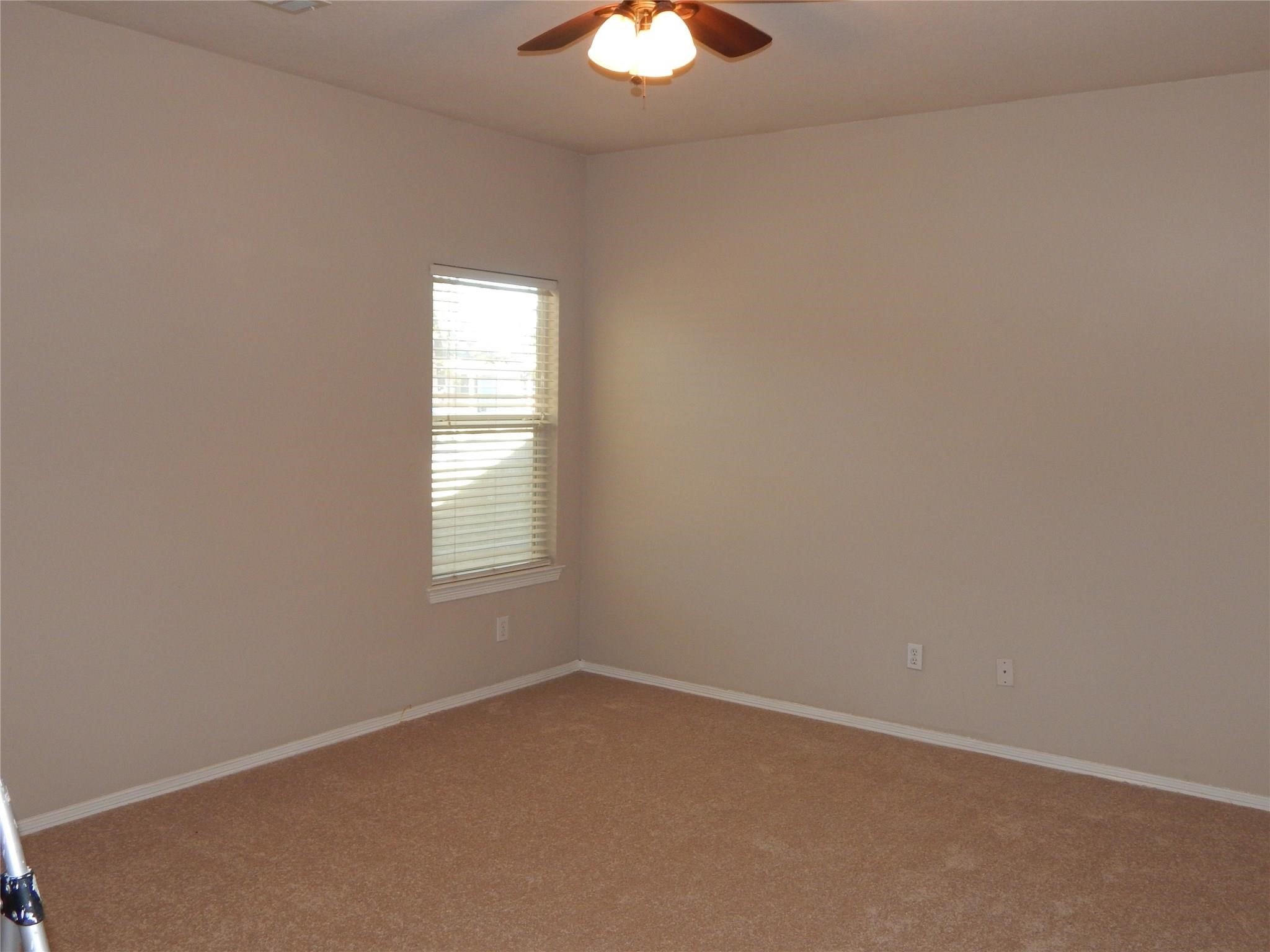 272 Mesa View Conroe, TX 77316 - Photo 8 of 11