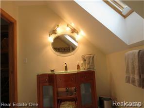 9895 Gibbs Road Clarkston, MI 48348 - Photo 51 of 75 Beautiful 2nd floor 1/2 bath.