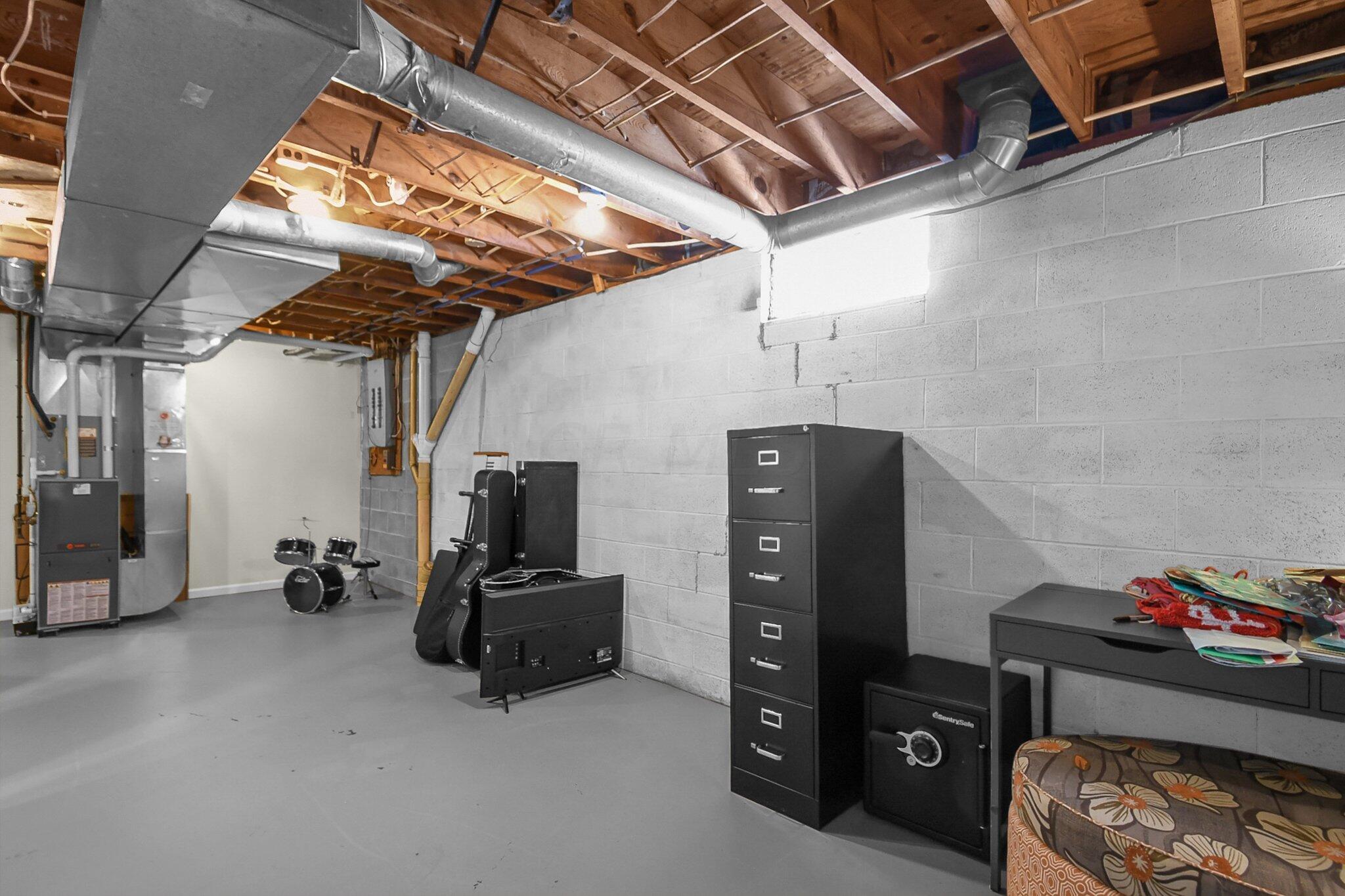6270 Welsh Road Nashport, OH 43830 - Photo 34 of 49 more storage