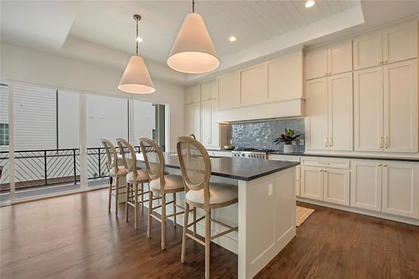 $5,150 | 1031 Mobile Street, Dallas, TX 75208
