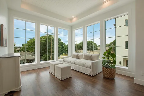 $5,150 | 1031 Mobile Street, Dallas, TX 75208