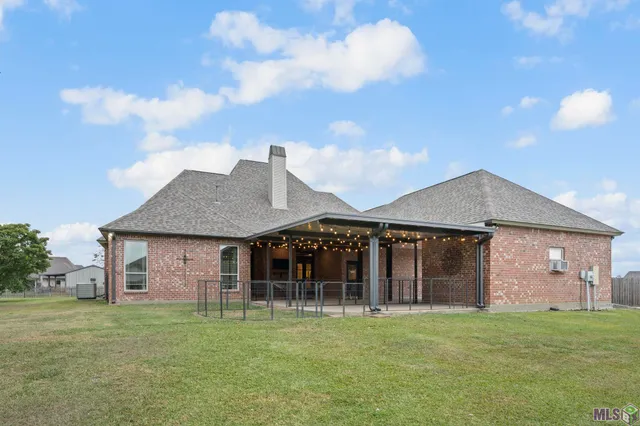 $646,000 | 42301 Devall Road, Prairieville, LA 70769