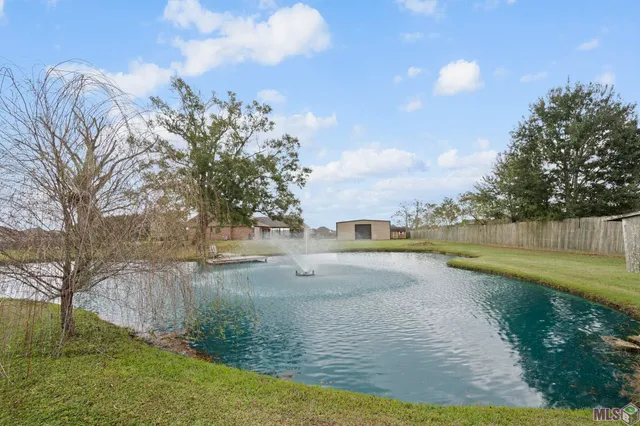 $646,000 | 42301 Devall Road, Prairieville, LA 70769