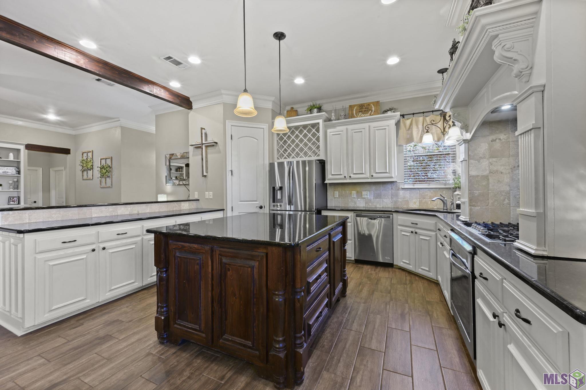 42301 Devall Road Prairieville, LA 70769 - Photo 7 of 17