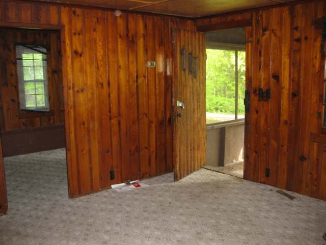 3941 Lakeshore Road, Unit 2 Lexington, MI 48450 - Photo 7 of 8 31011404-6.JPG