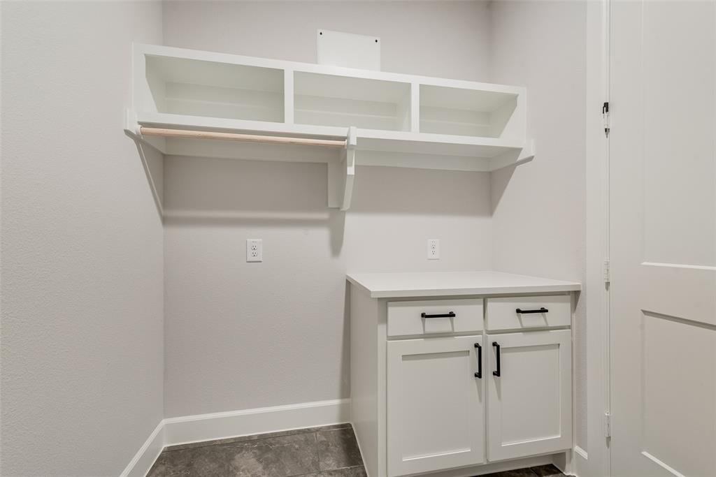 5291 Sunset Road Caddo Mills, TX 75135 - Photo 25 of 39 a view of an empty walk in closet