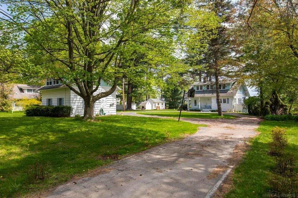 4121 Lakeshore Road Lexington, MI 48450 - Photo 11 of 13