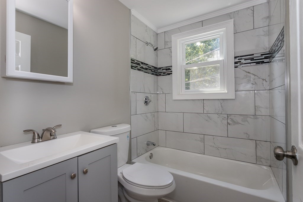 124 Dixon Road Brockton, MA 02302 - Photo 14 of 22