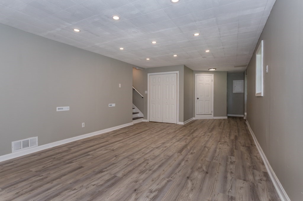 124 Dixon Road Brockton, MA 02302 - Photo 18 of 22