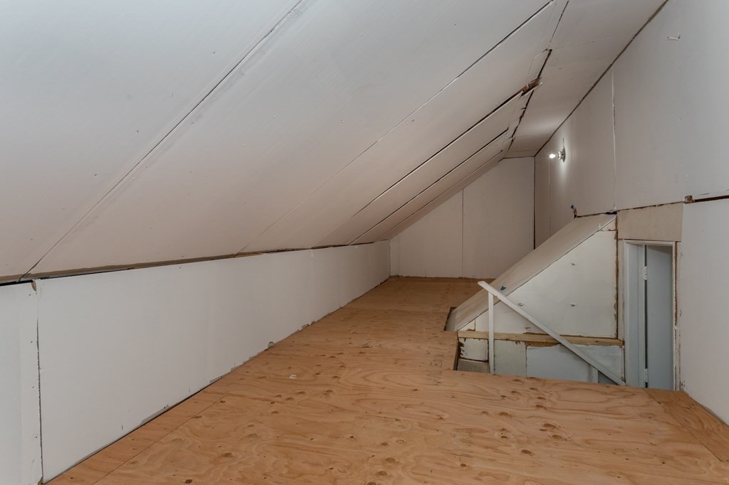 124 Dixon Road Brockton, MA 02302 - Photo 21 of 22