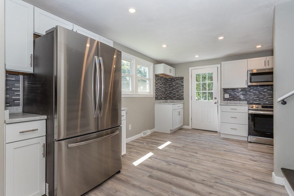 124 Dixon Road Brockton, MA 02302 - Photo 6 of 22