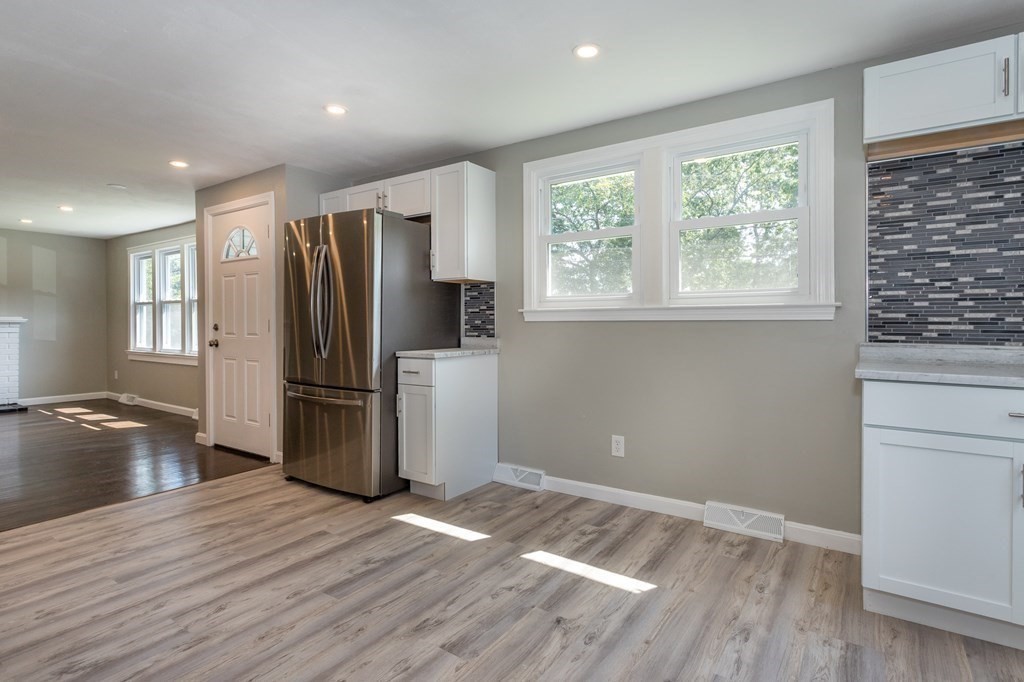 124 Dixon Road Brockton, MA 02302 - Photo 7 of 22