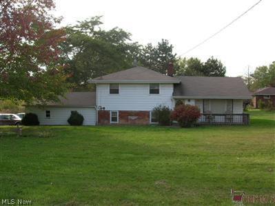 2233 North Hubbard Road Hubbard, OH 44425 - Photo 1 of 1 Gallery Image 1
