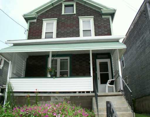 118 Park Road Ambridge, PA 15003 - Photo 1 of 4 Exterior Front.