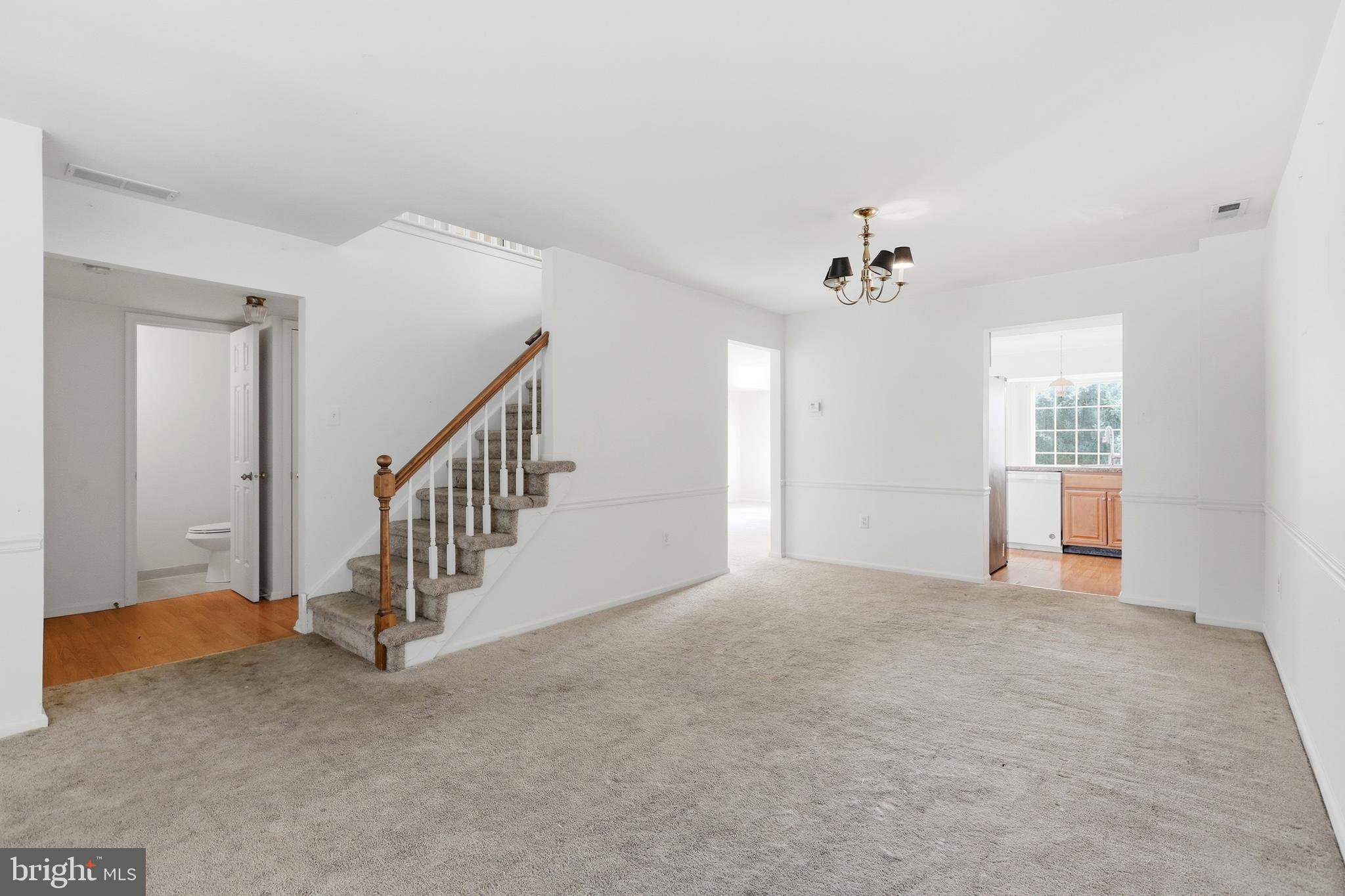 136 North Timber Road Holland, PA 18966 - Photo 6 of 32