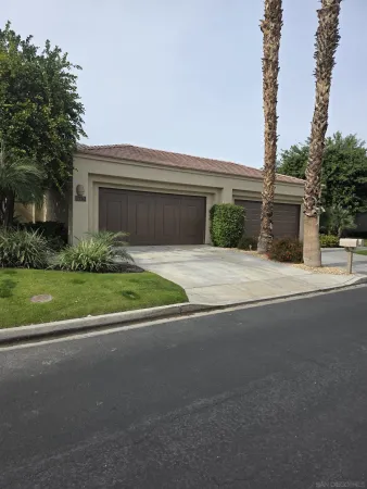 $2,895 | 54673 Oak-Hill, La Quinta, CA 92253