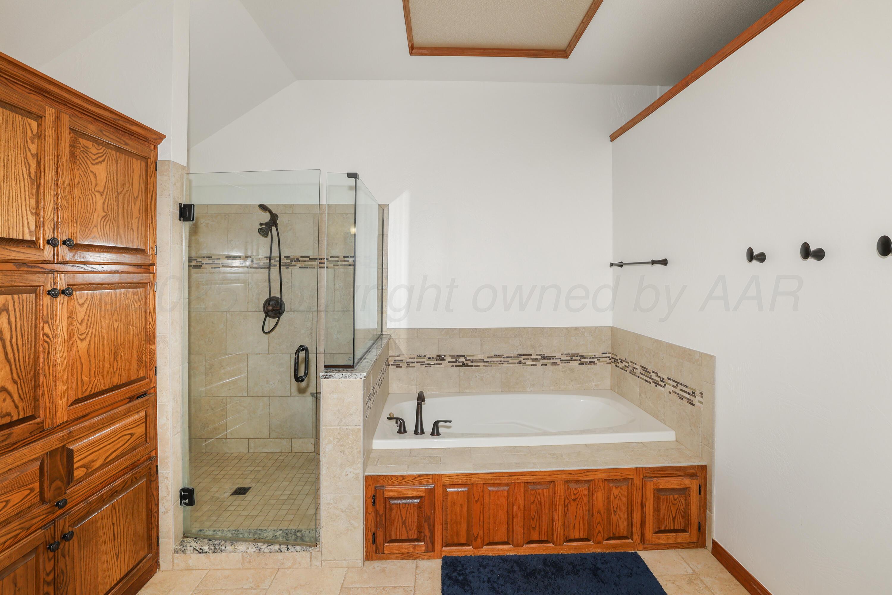 8107 Progress Drive Amarillo, TX 79119 - Photo 13 of 28 13-Primary Bath