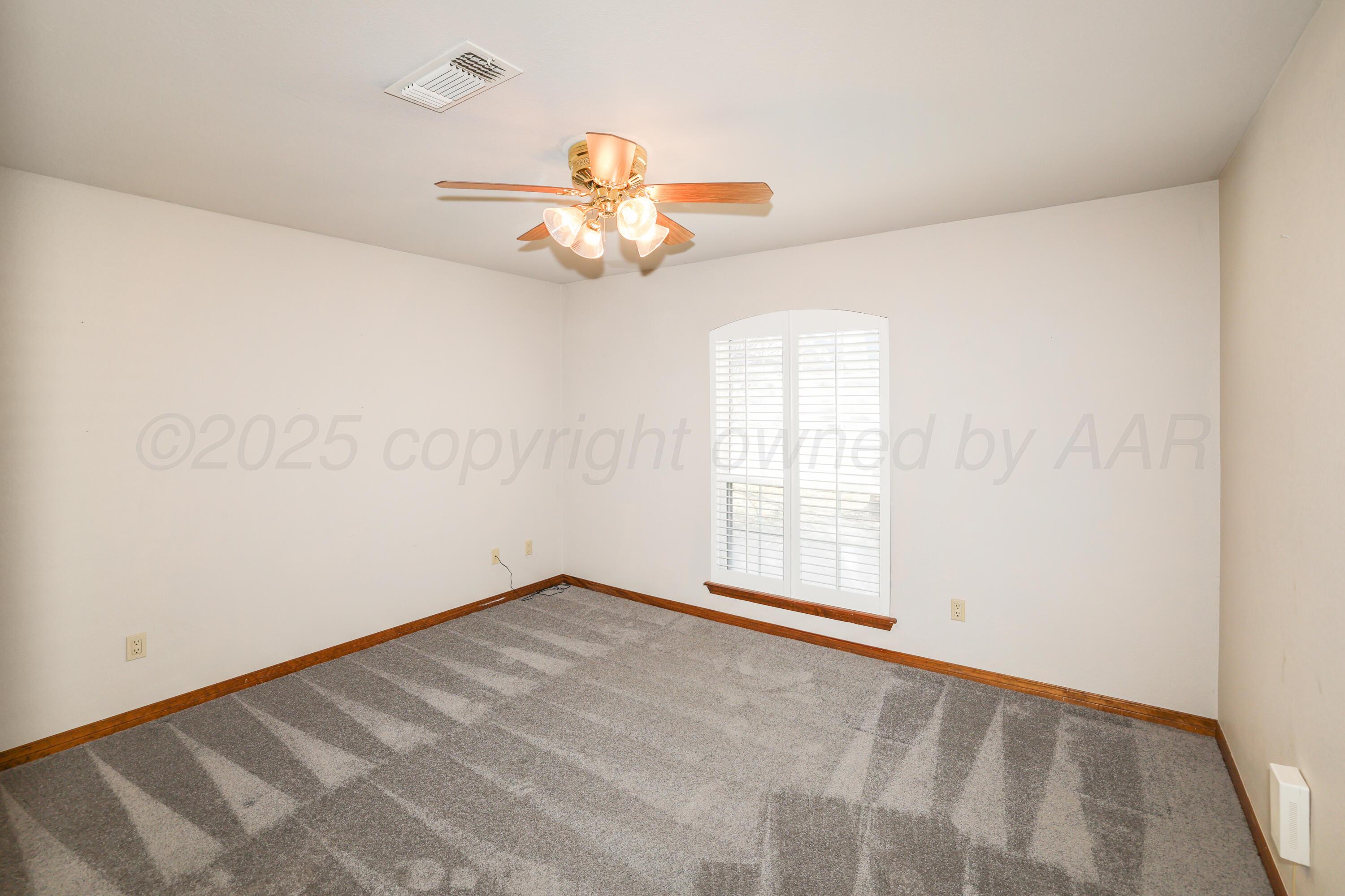 8107 Progress Drive Amarillo, TX 79119 - Photo 17 of 28 17-2nd Bedroom