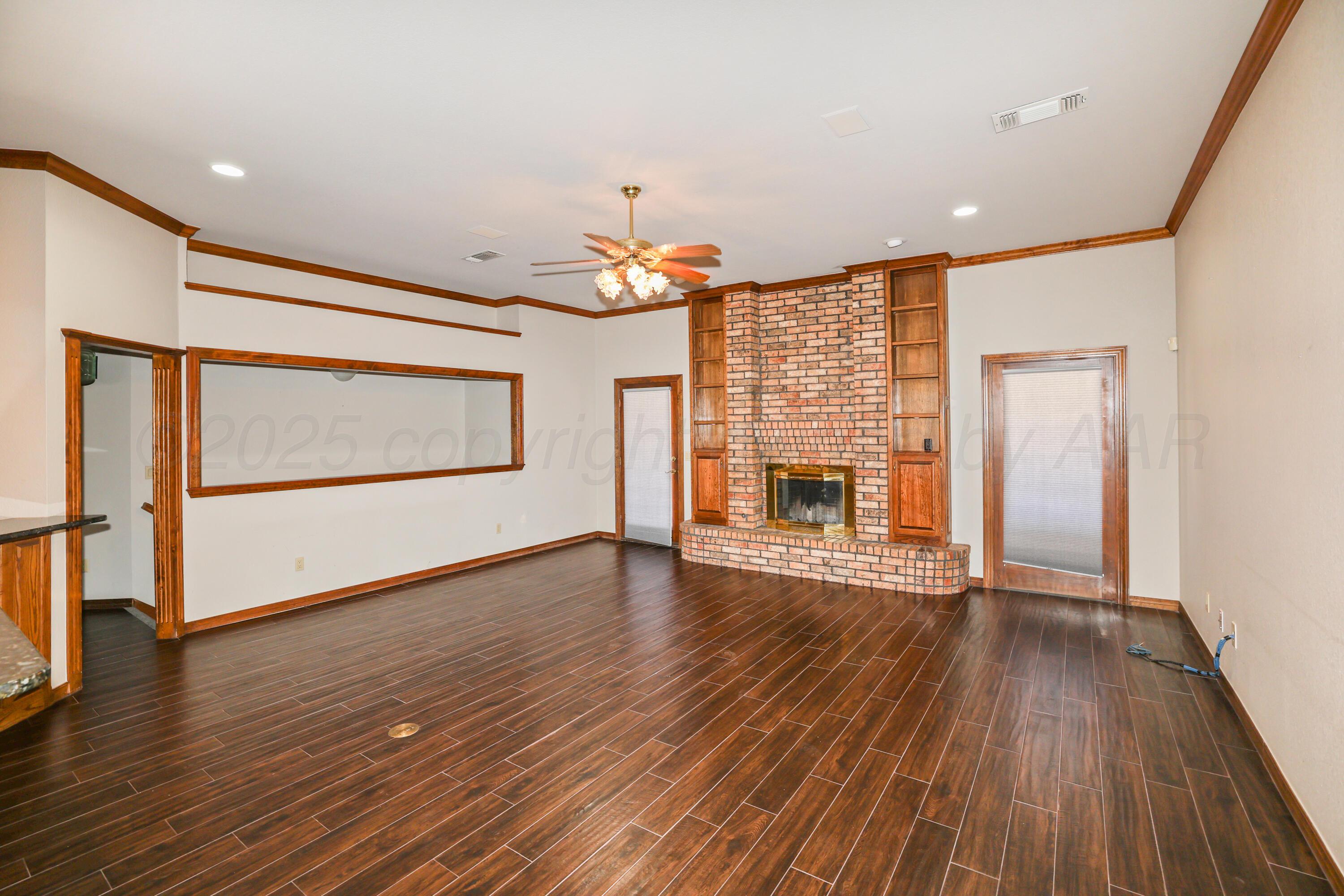 8107 Progress Drive Amarillo, TX 79119 - Photo 4 of 28 4-Living Area