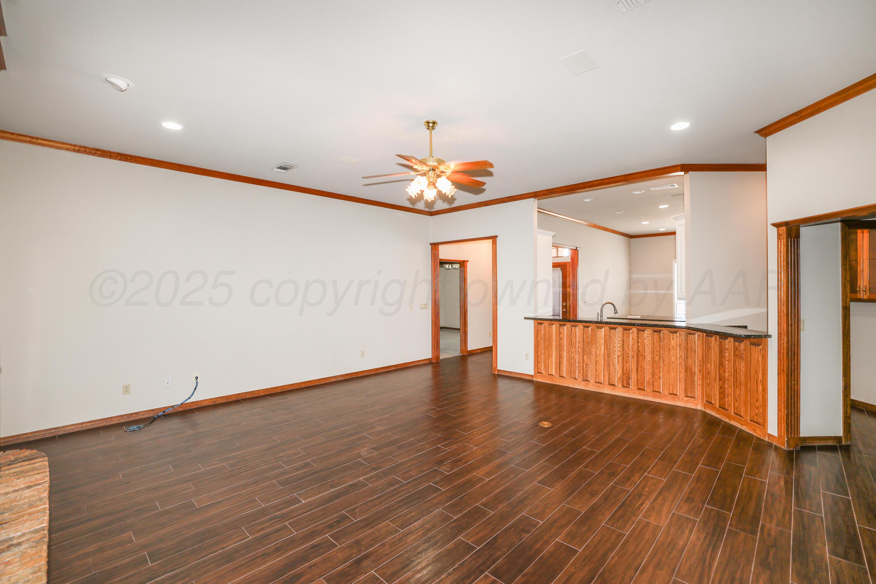 8107 Progress Drive Amarillo, TX 79119 - Photo 6 of 28 6-Living Area