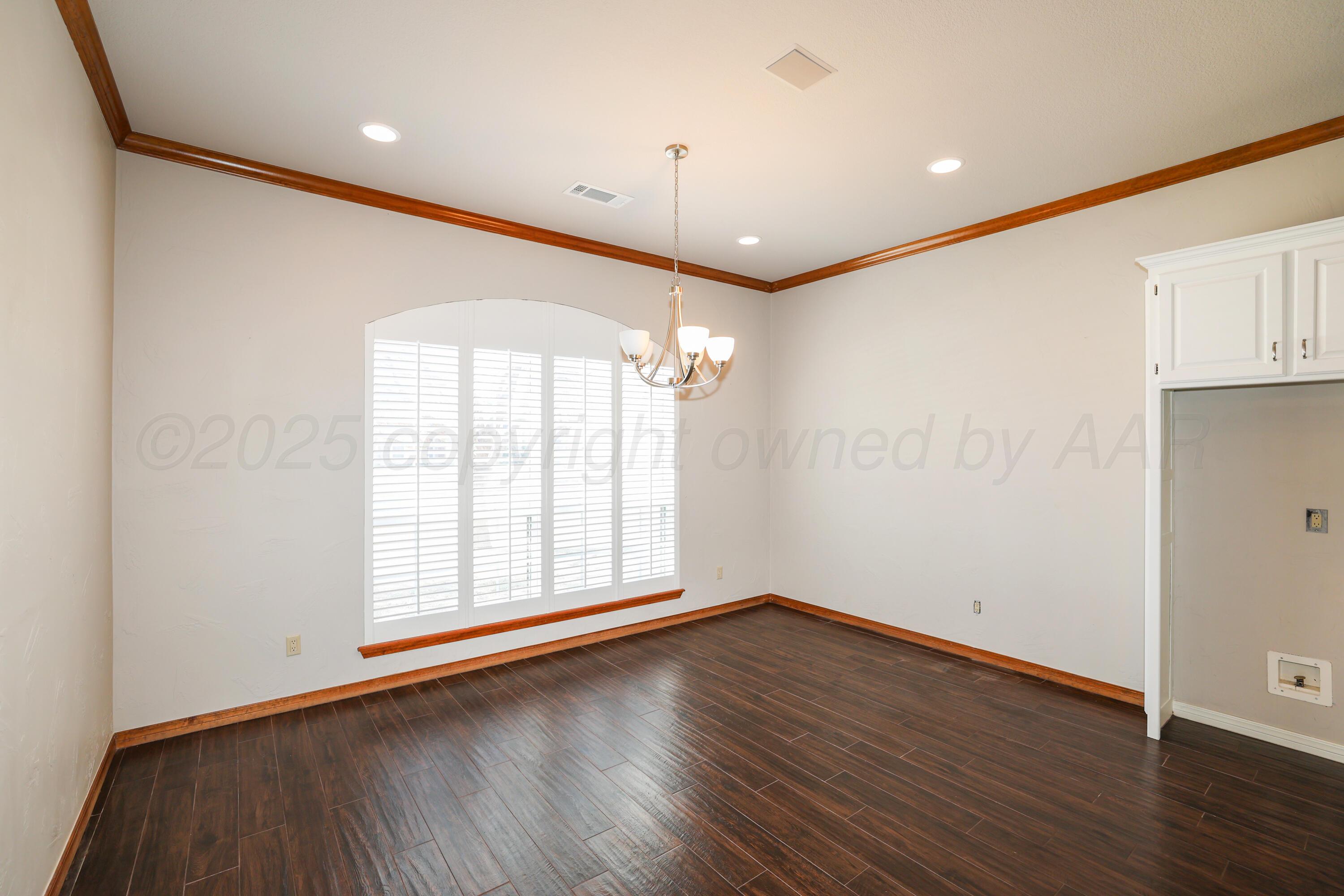 8107 Progress Drive Amarillo, TX 79119 - Photo 9 of 28 9-Dining Area