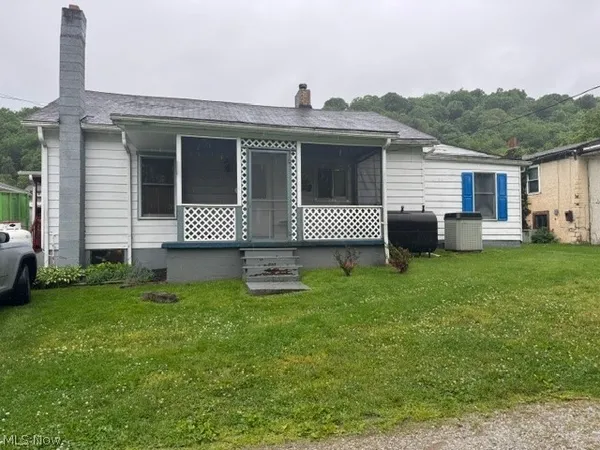 $64,900 | 34 Benson Lane, Wellsburg, WV 26070