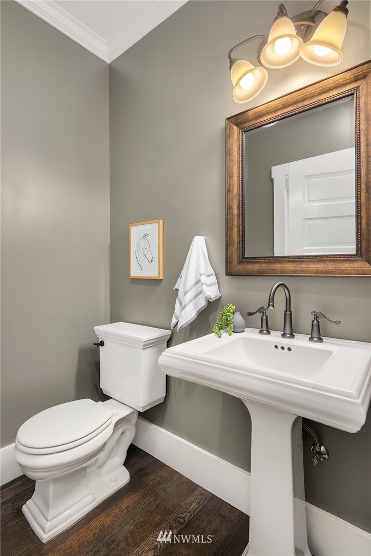 936 36th Avenue Seattle, WA 98122 - Photo 15 of 32