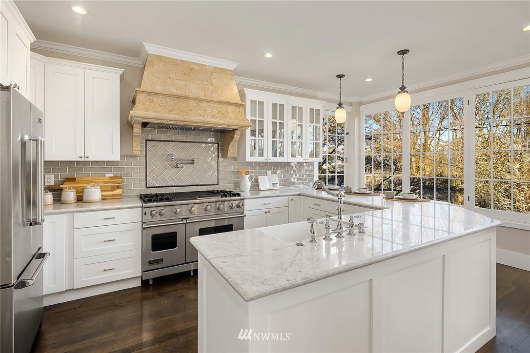 936 36th Avenue Seattle, WA 98122 - Photo 6 of 32