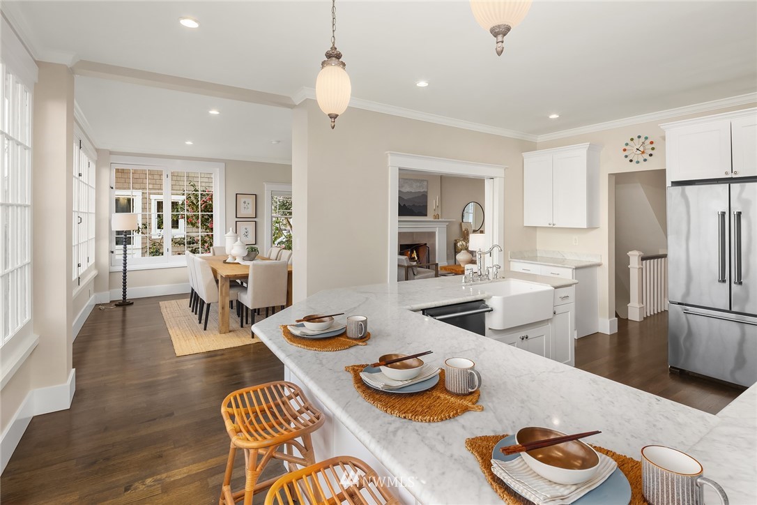 936 36th Avenue Seattle, WA 98122 - Photo 8 of 32