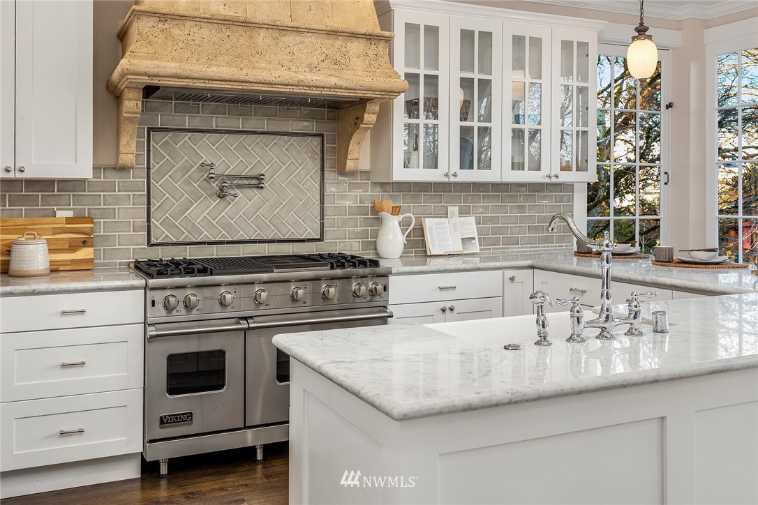 936 36th Avenue Seattle, WA 98122 - Photo 9 of 32